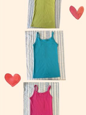 Bundle of 3 No Boundaries Ribbed Tank Tops - Size X-Small